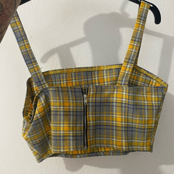 Crop top - Picture 2 of 2